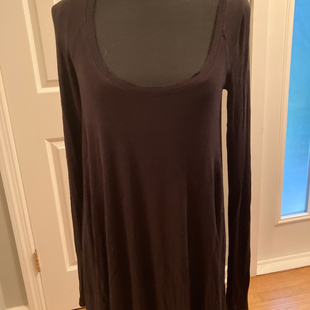 Long sleeve rayon and spandex top.  Very soft
